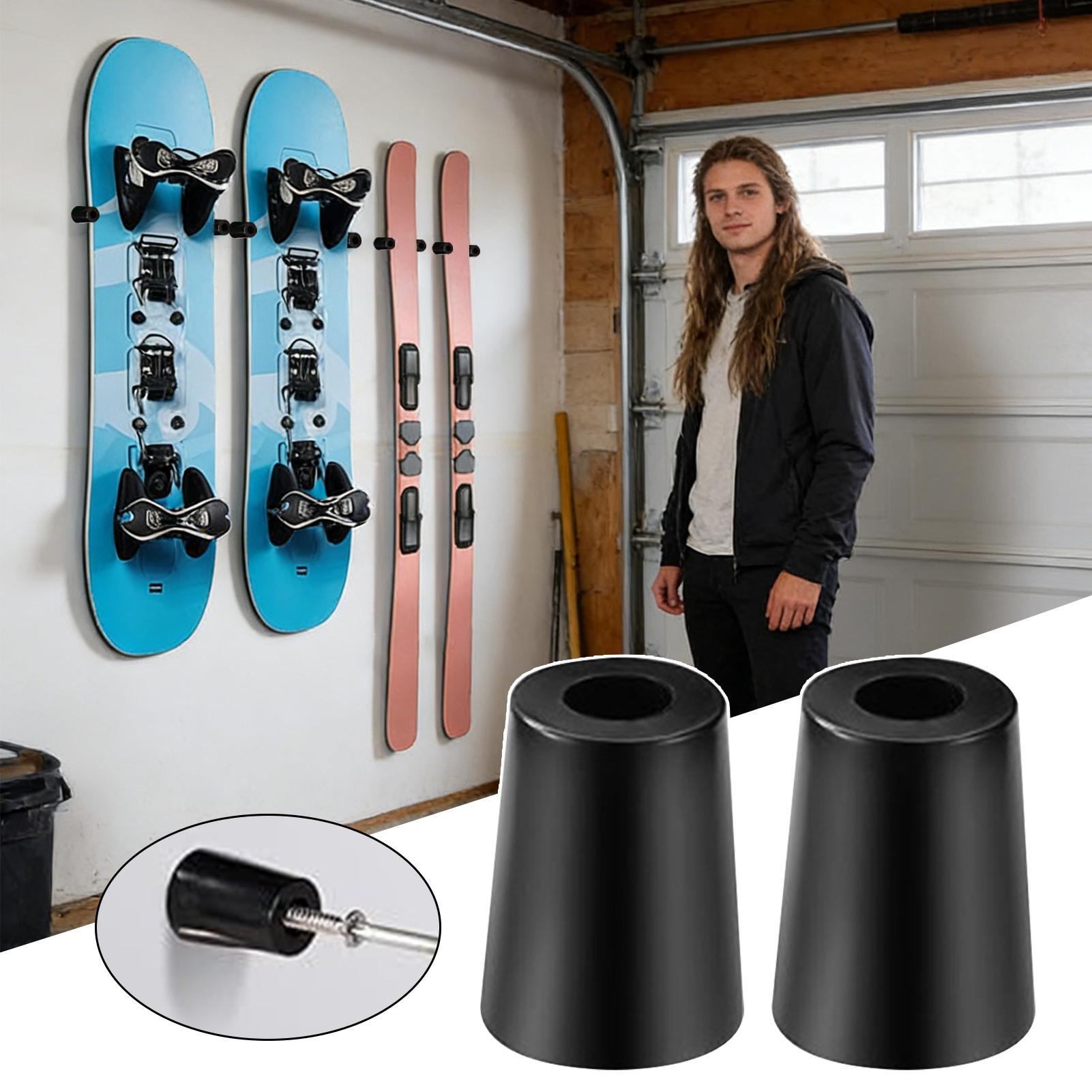 Sports Equipment Shop - Stojak na narty ścienny pionowy do